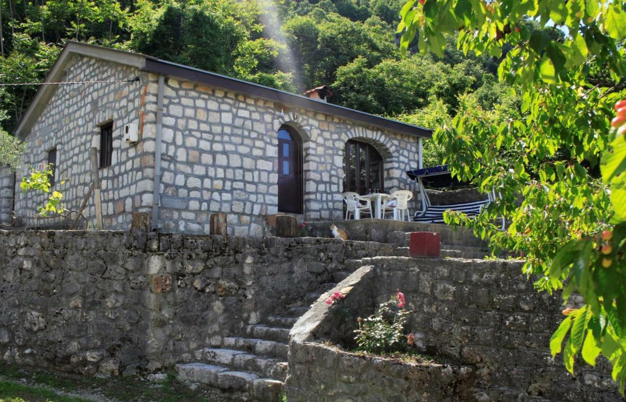 הוילה וירפזאר Rent House Orahovo מראה חיצוני תמונה
